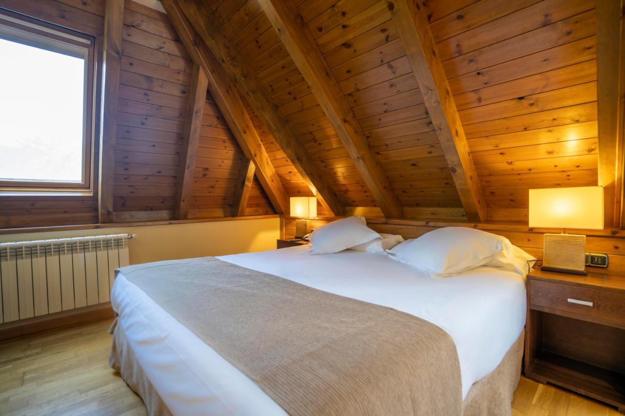Hotel & Restaurante Pena Аррос Экстерьер фото