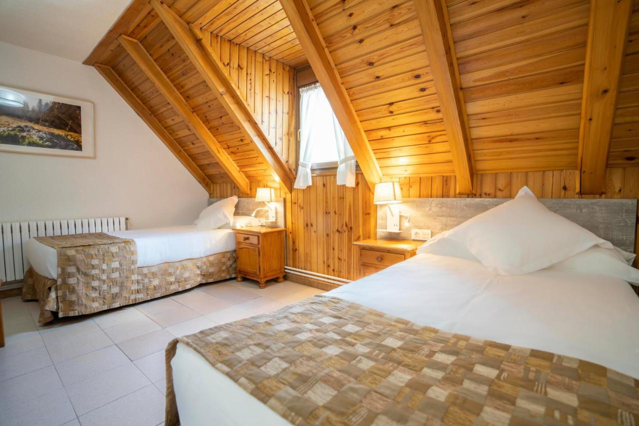 Hotel & Restaurante Pena Аррос Экстерьер фото