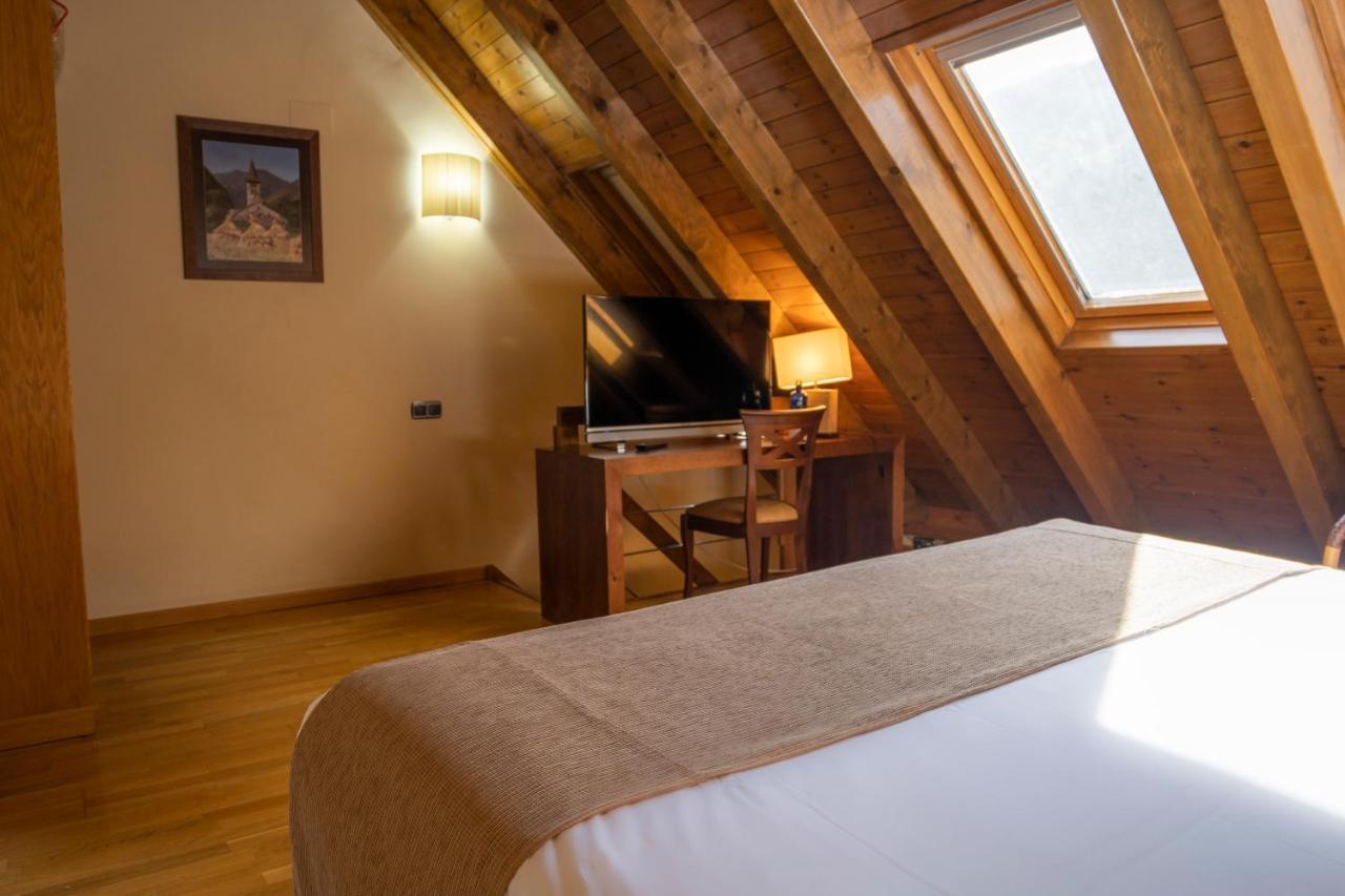 Hotel & Restaurante Pena Аррос Экстерьер фото