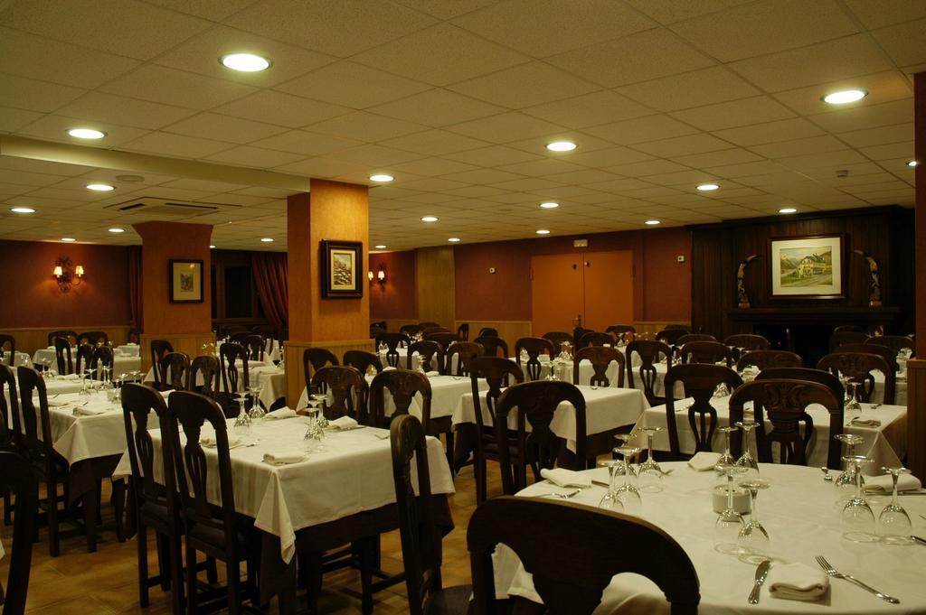 Hotel & Restaurante Pena Аррос Экстерьер фото