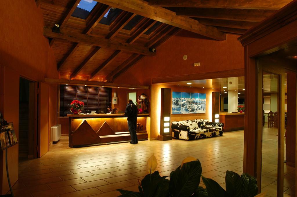 Hotel & Restaurante Pena Аррос Экстерьер фото